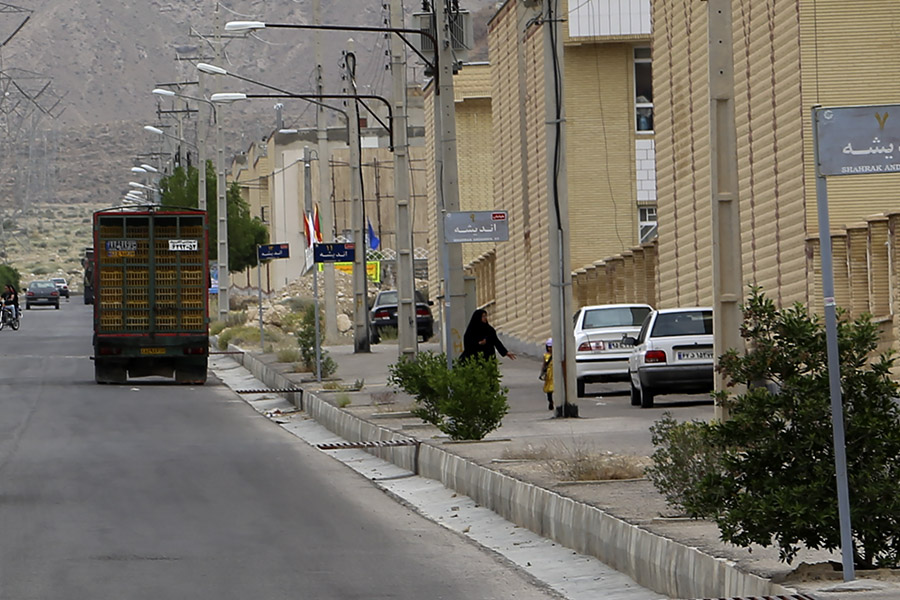 trailer in lar 06